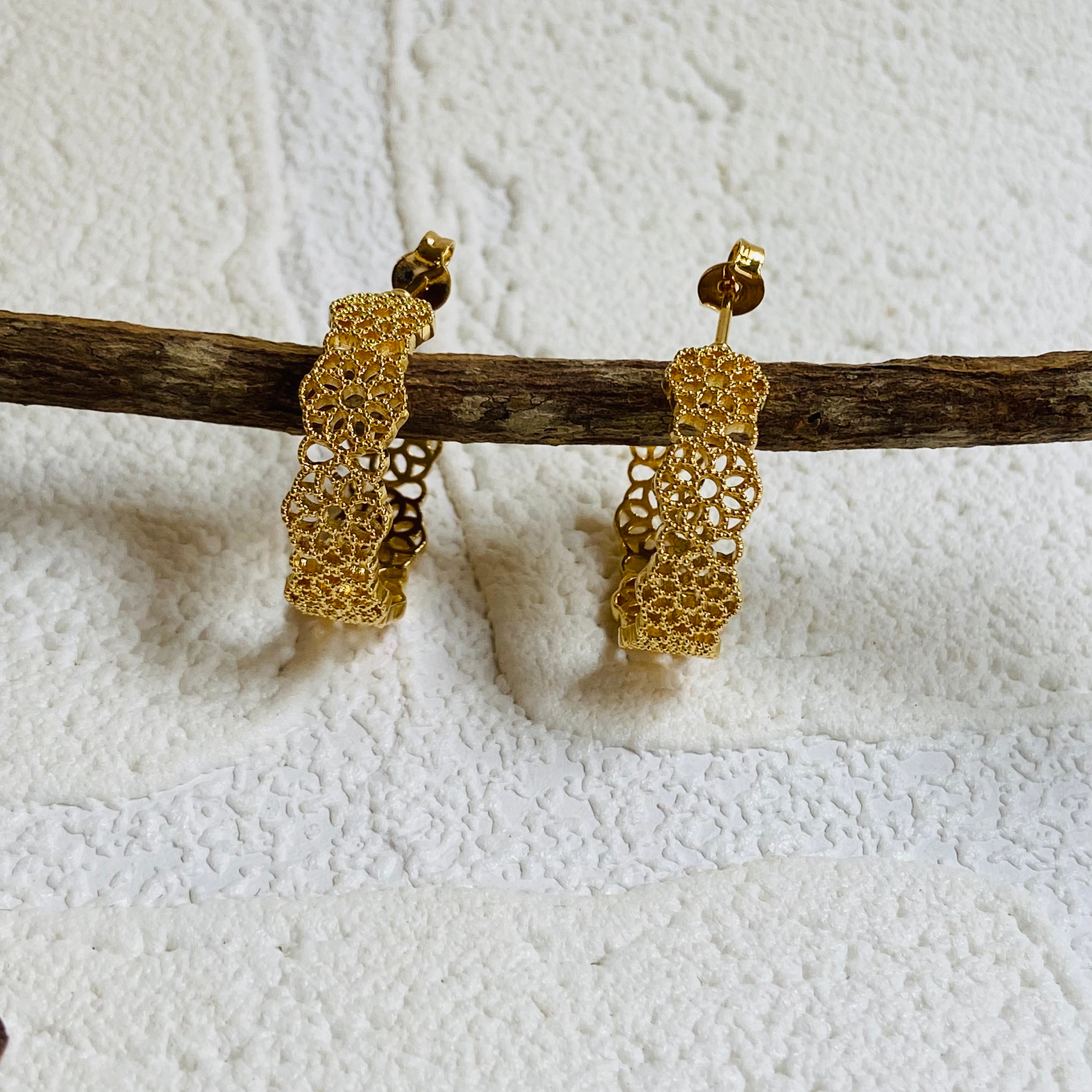 Brinco Dourado. BR-01