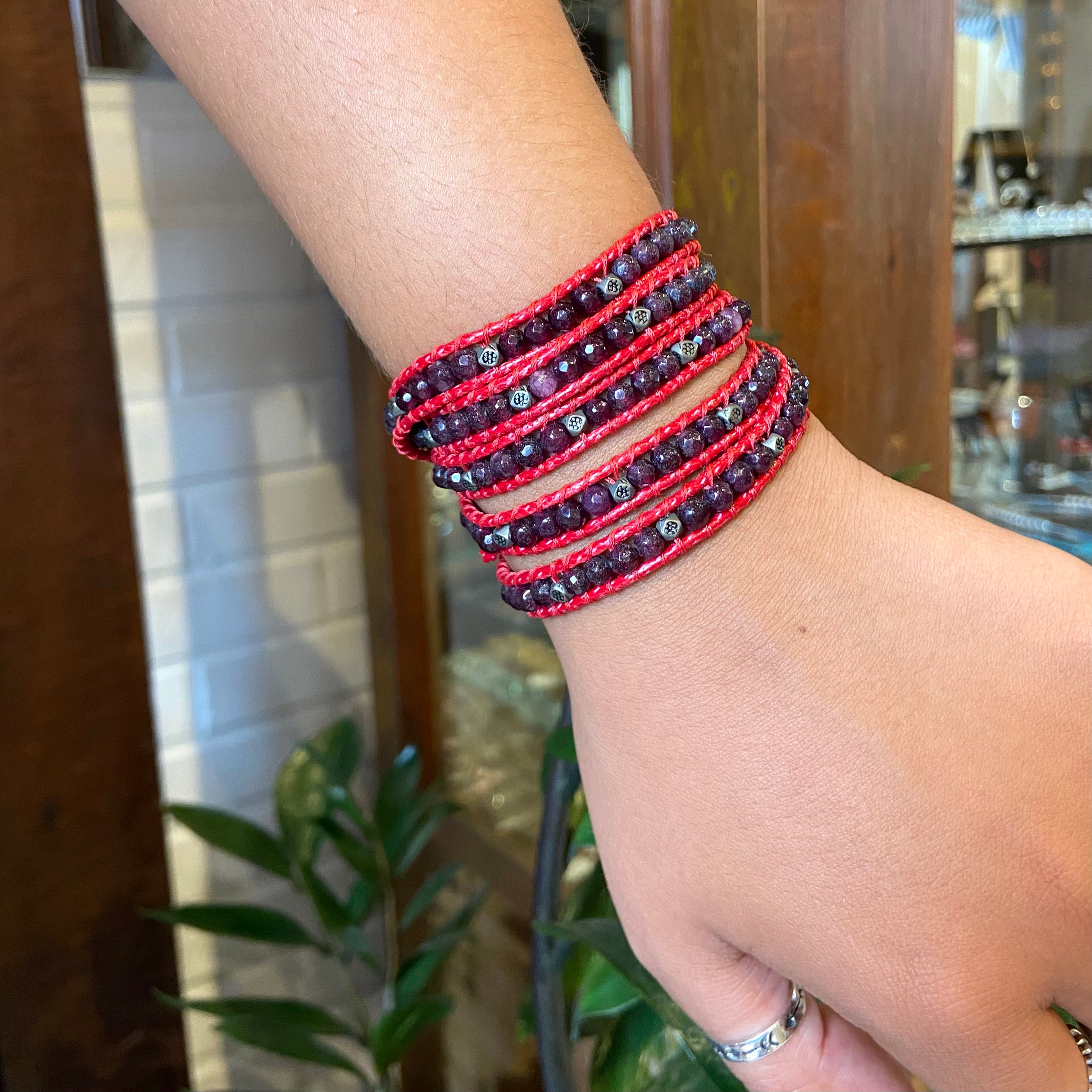 Pulseira de pedras voltas . PS-055