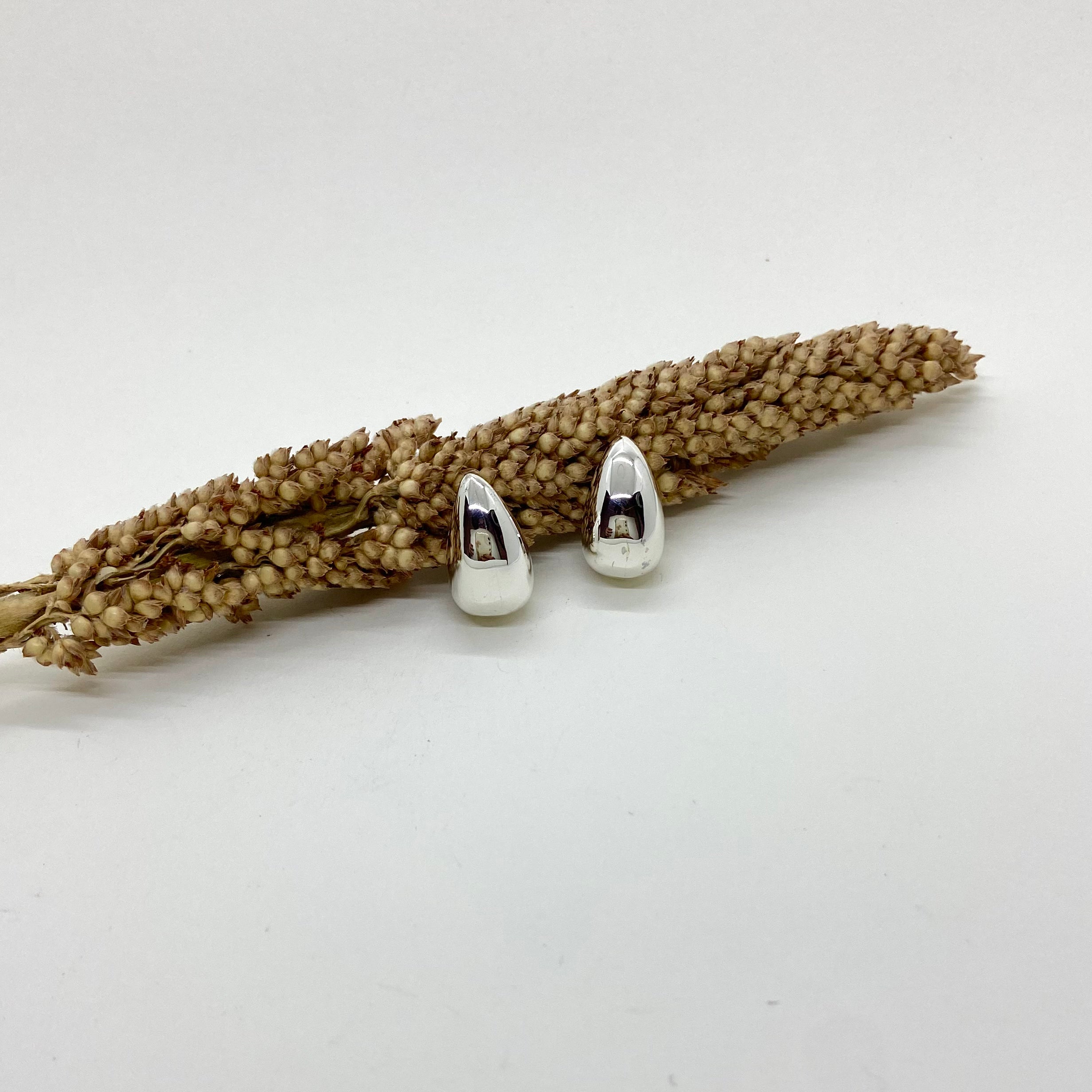 Brinco gota prata 925. BR-191