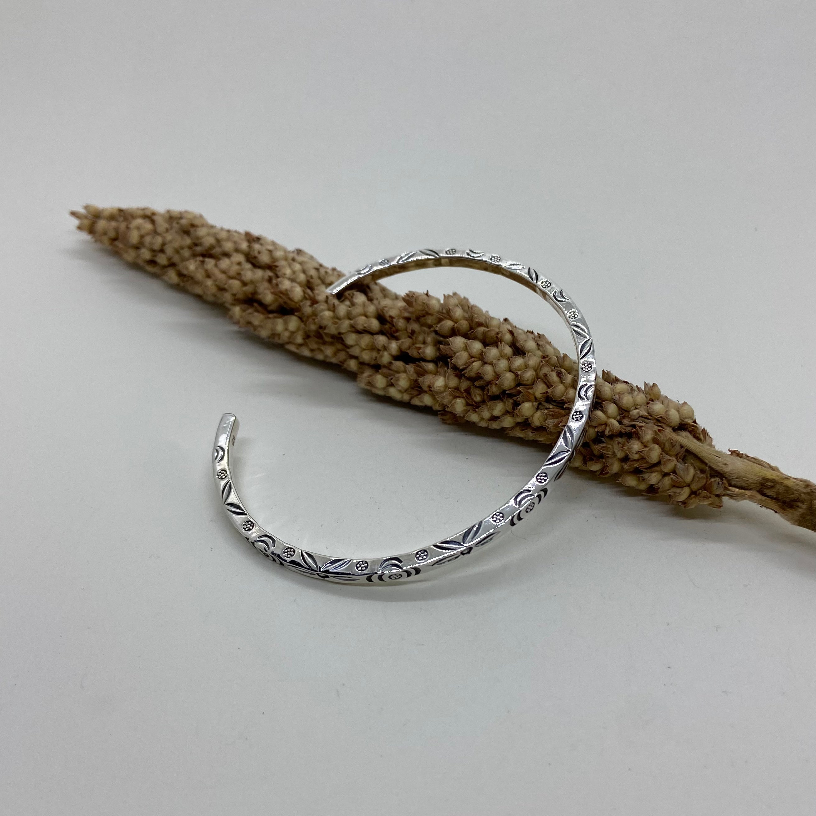 Bracelete aberto. PS-067.