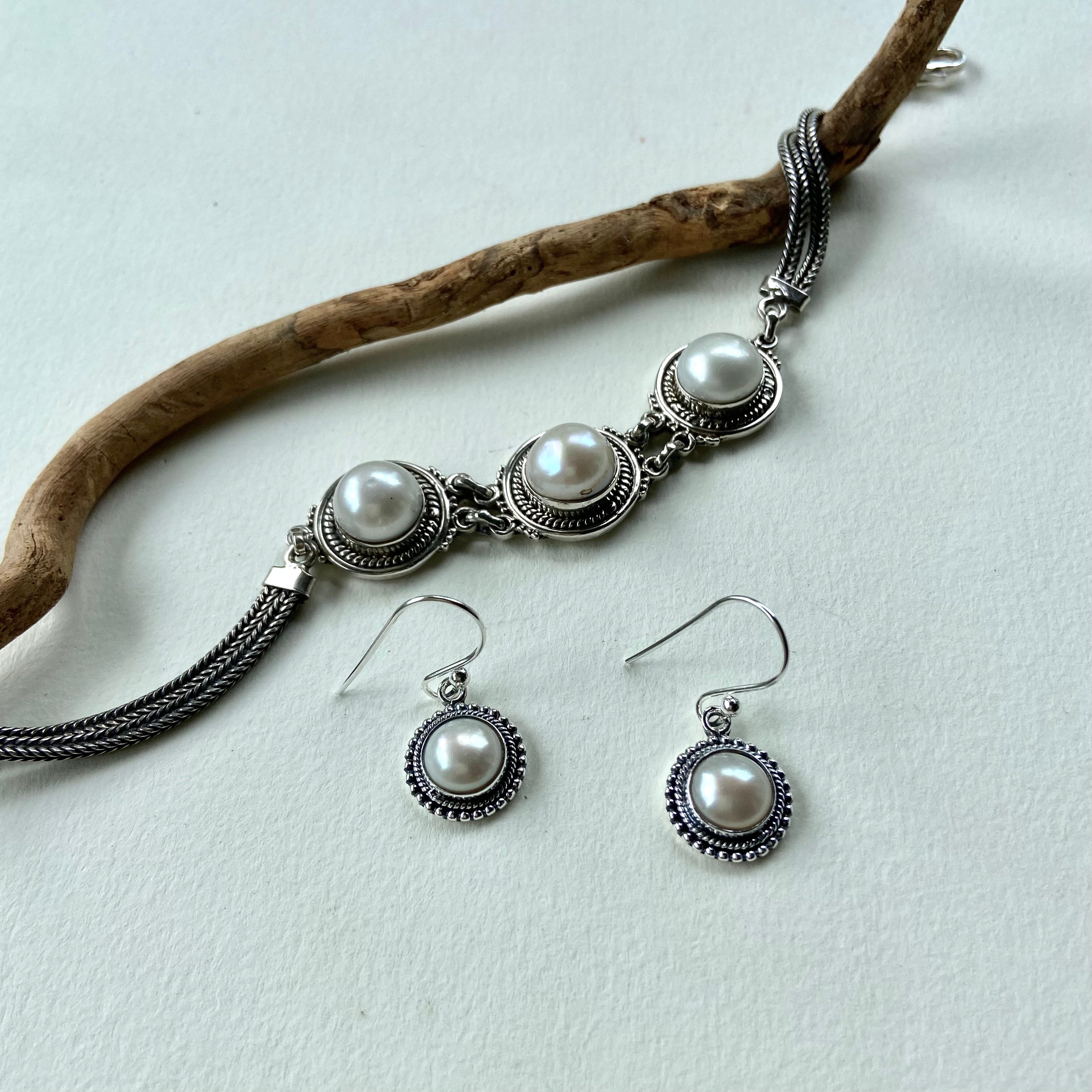 Pulseira Malha e Pérolas. PS-107