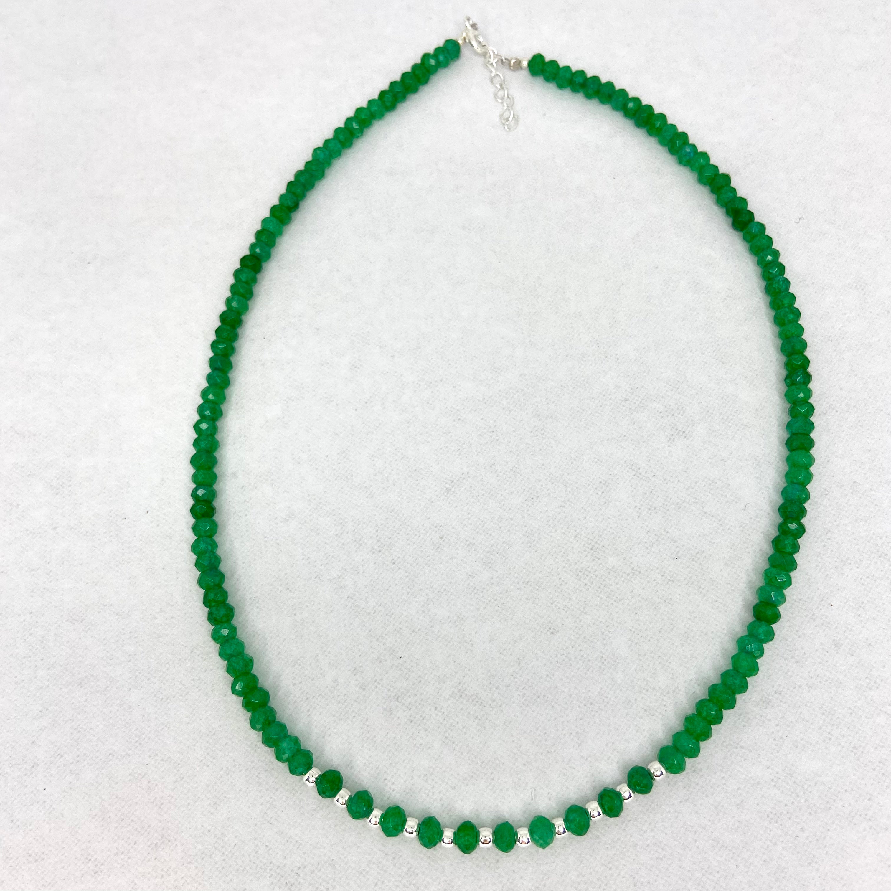colar esmeralda e prata 925. CO-012