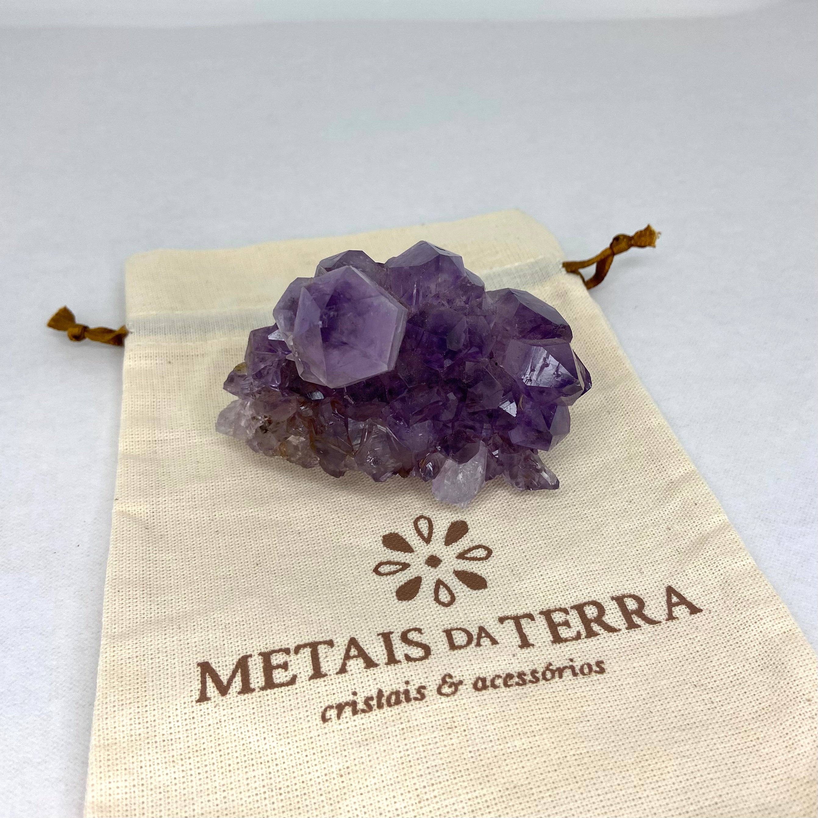 Pedra ametista. PE-016